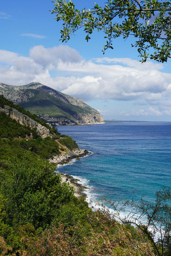 Selvaggio Blu – Trekking in Sardegna con Mmove